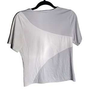 Izod fitness shirt gray and white